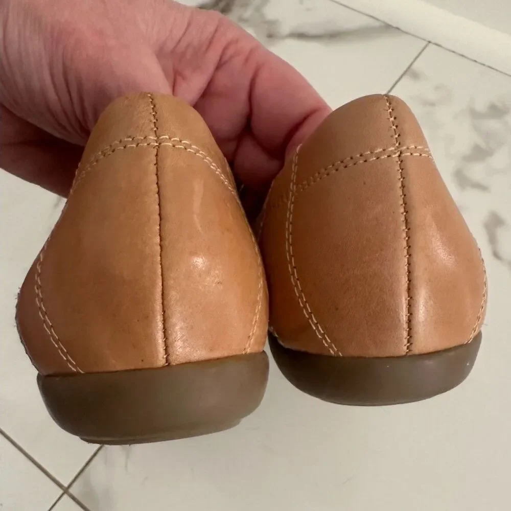 AEROSOLES Tan and Beige Women’s Flats